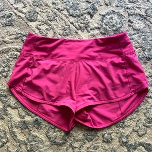 Lululemon Athletica Speed Up Low-Rised Shorts 2.5 “